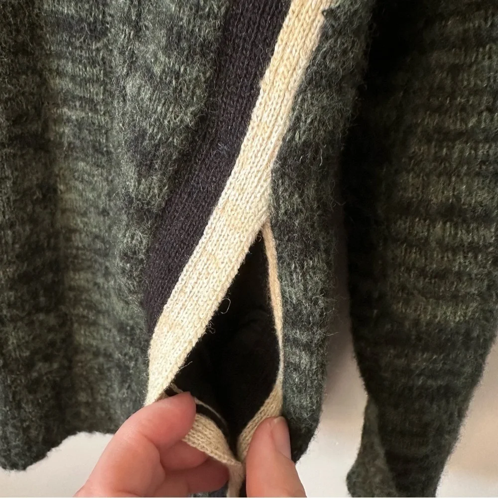 Milwaukee Knits Vintage 50s 60s  Sz M Wool Orlon Sweater Pockets Cricket Vneck
